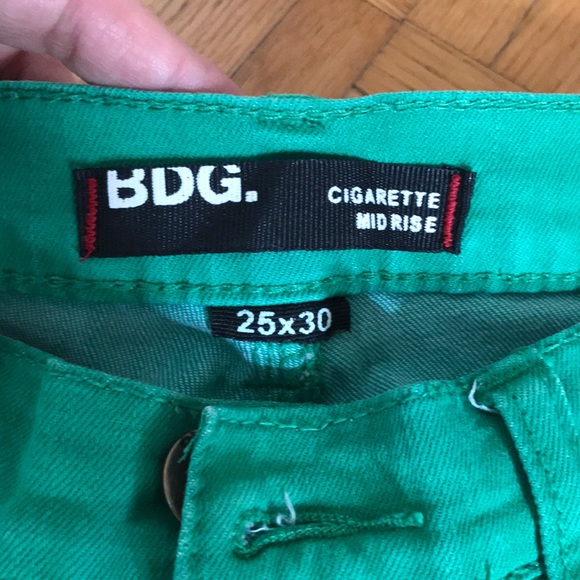 Flashy Green jeans - Picture 3 of 5